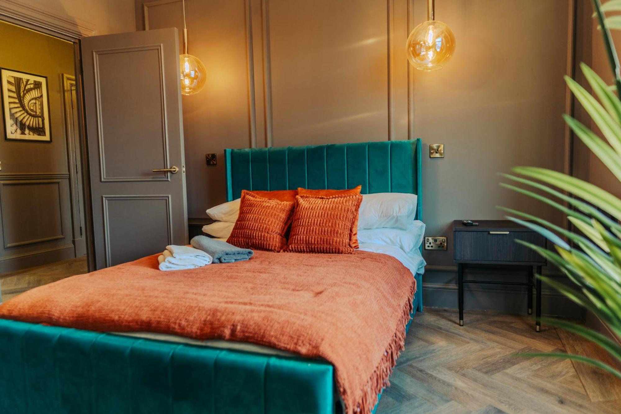 Magistrates Penthouse Suite - Town Centre Apartments With Spa Morpeth Extérieur photo